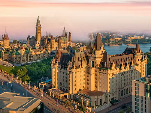 Château Laurier: Keanggunan Sejarah di Jantung Ottawa