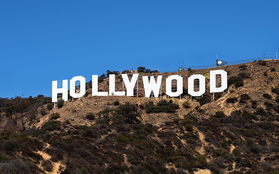 Hollywood Sign: Ikon Legendaris Dunia Perfilman